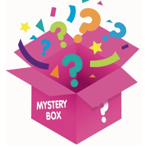 WOMEN’S Mystery Box Mixed Brands Mixed Sizes - Picture 2 of 9